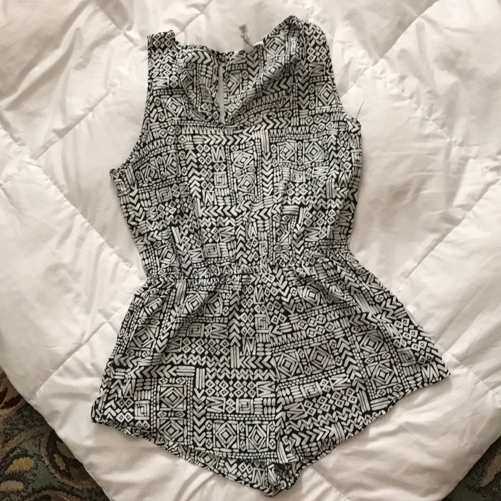 Short sleeve Romper